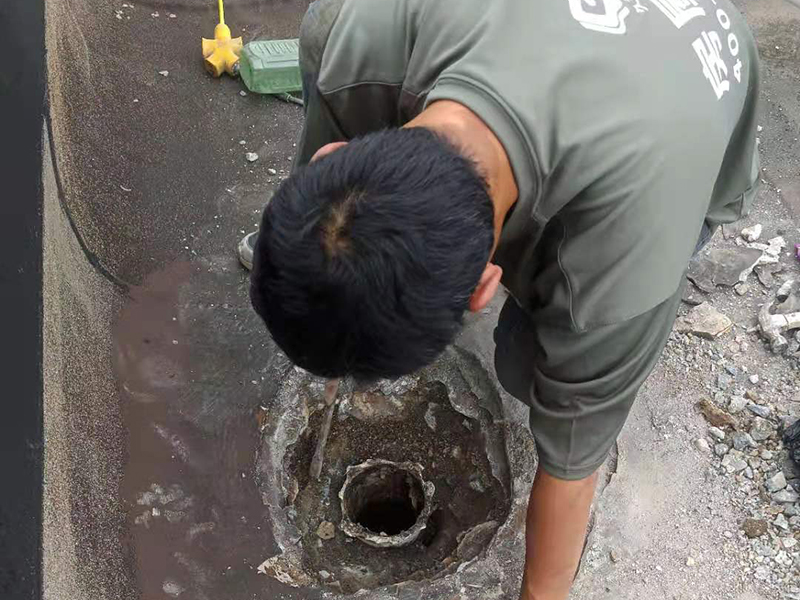 浴室地漏漏水到樓下怎么辦？地漏漏水用